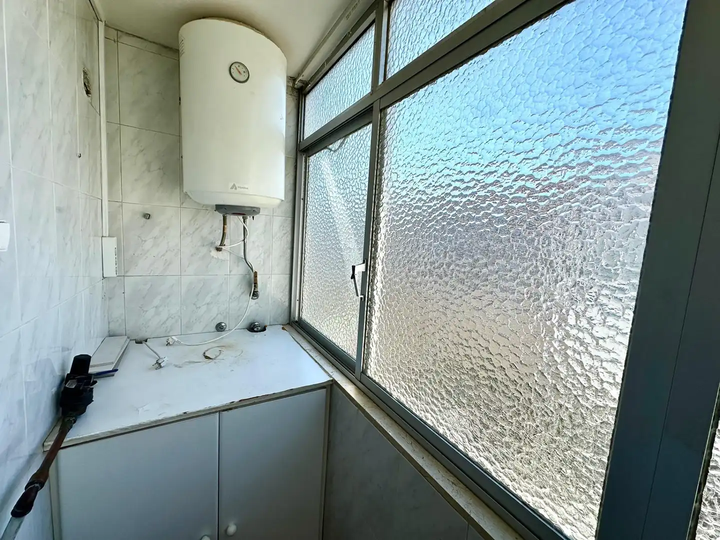 Baño de Apartamento en venta en Alicante / Alacant con Aire acondicionado, Calefacción y Terraza