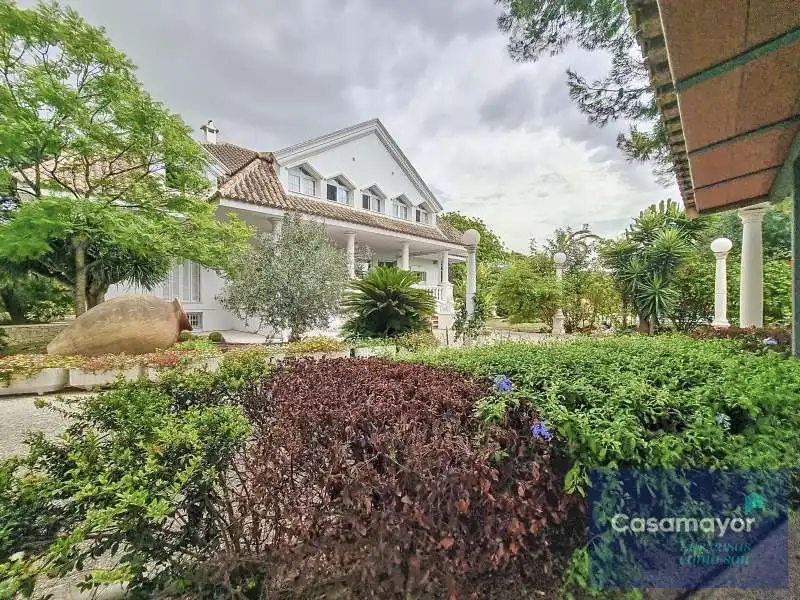 Houses for sale in Sol y Luz