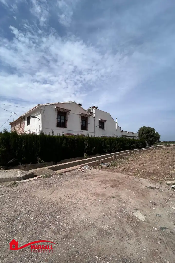 Vista exterior de Casa o xalet en venda en Alboraya amb Aire condicionat, Calefacció i Jardí privat