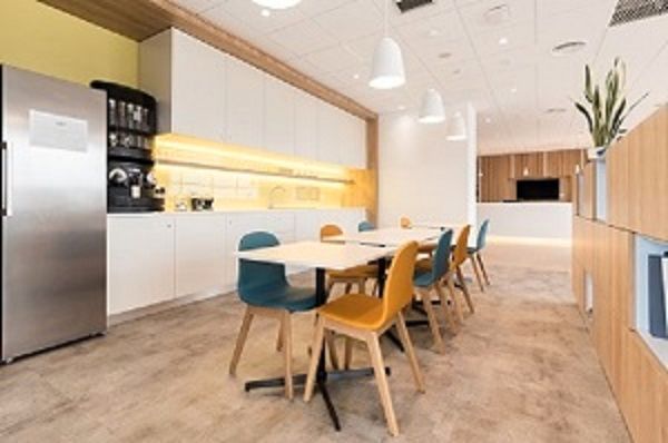 Office to rent in Donostia - San Sebastián   with Air Conditioner, Heating and Furnished