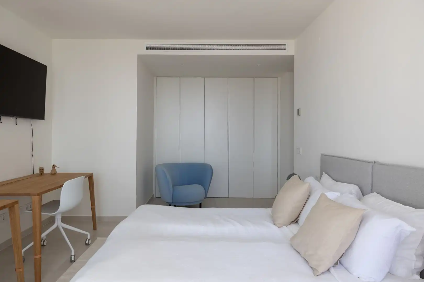 Schlafzimmer von Dachboden zum Verkauf in Marbella mit Terrasse und Balkon