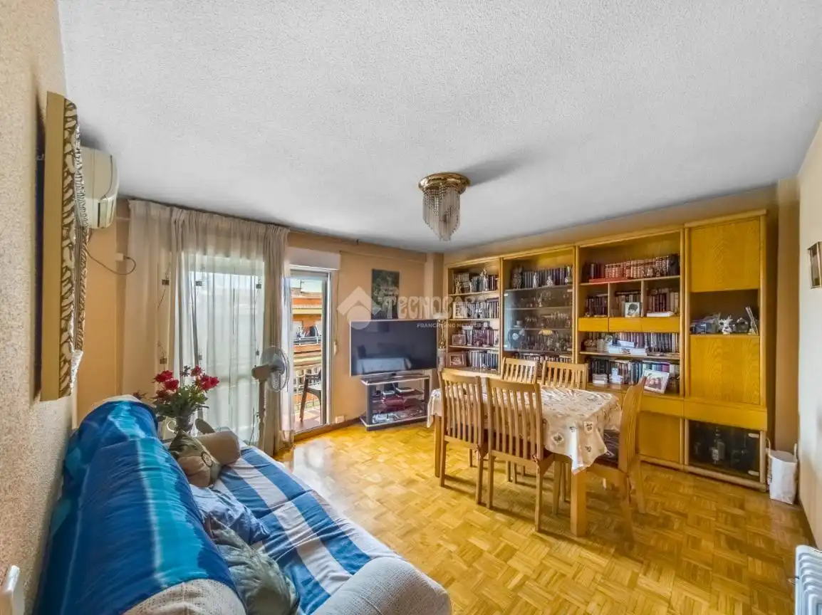 Flat with lift for sale in Calle Hermanos Machado, imagen 4