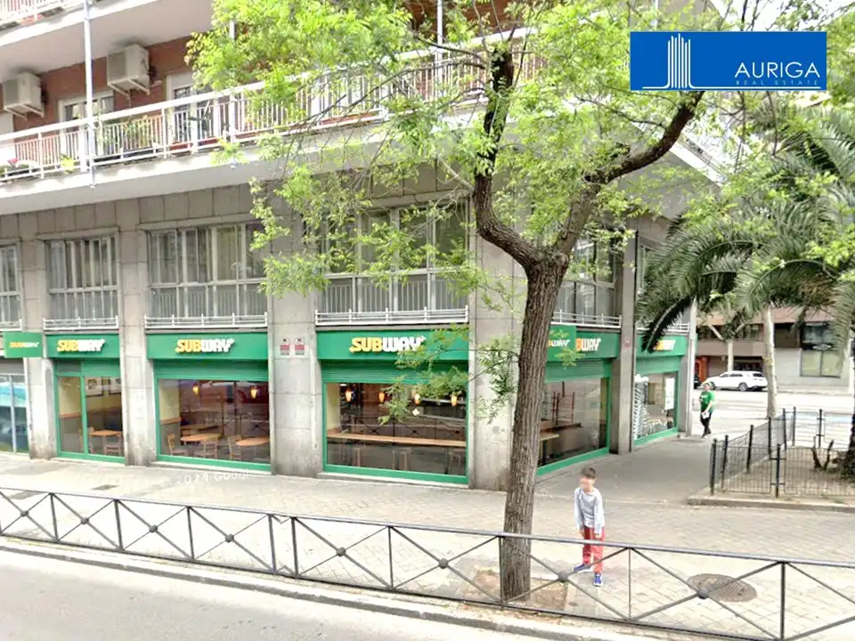 Local comercial en venda a Chamberí