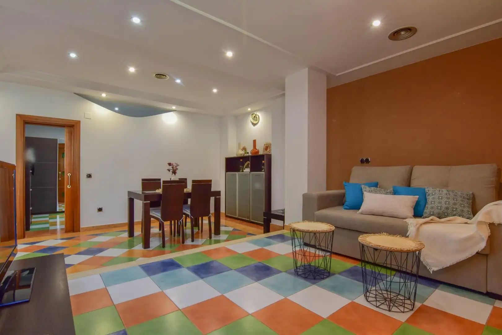 Sala d'estar de Planta baixa de lloguer en La Pobla de Farnals amb Aire condicionat, Moblat i Piscina comunitària