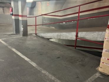 Individual en alquiler en Avenida Francec Macià 22