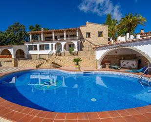 Vista exterior de Casa o xalet en venda en Tossa de Mar amb Jardí privat, Terrassa i Traster