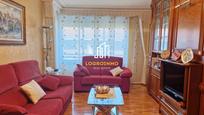 Sala d'estar de Pis en venda en  Logroño amb Terrassa, Piscina i Balcó