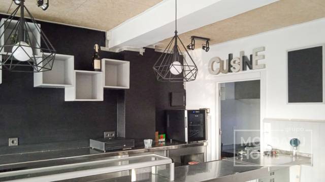 Local comercial en Alquiler en Intxaurrondo