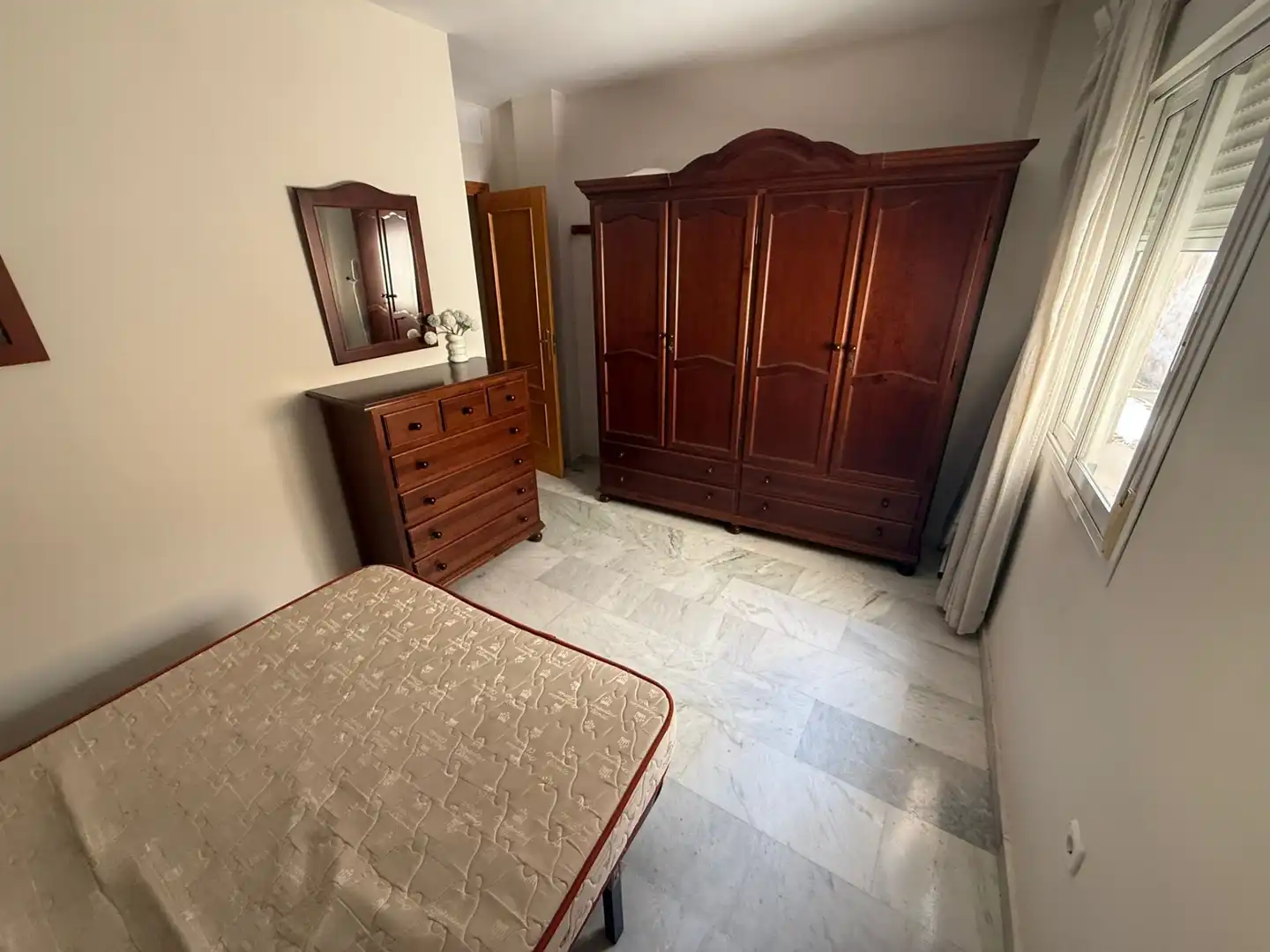 Schlafzimmer von Wohnung zur Miete in Jaén mit Klimaanlage, Möbliert und Waschmaschine