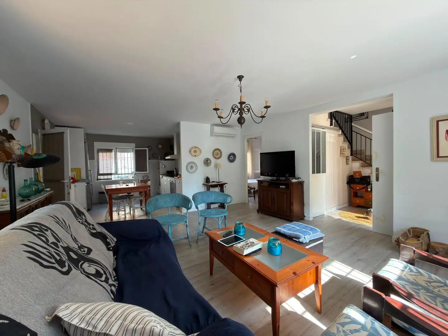 Living room of Detached homes for sale in Águilas  with Air Conditioner, Private garden and Balcony