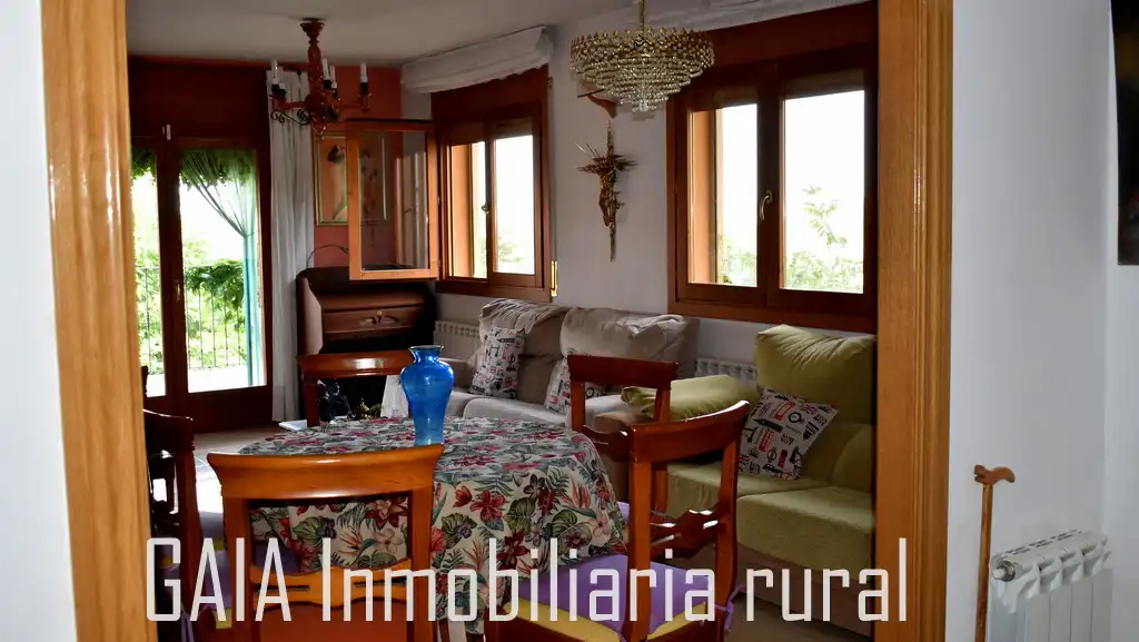 Schlafzimmer von Einfamilien-Reihenhaus zum Verkauf in Caspe