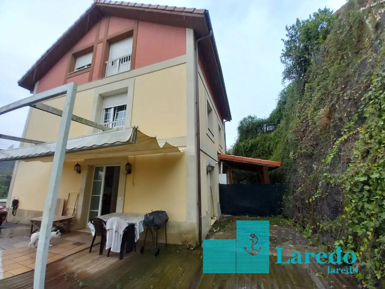 Habitatge amb jardí en venda a Calle barrio El Camino