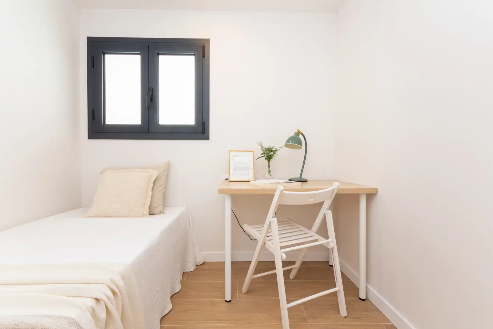 Bedroom of Houses for sale in Terrassa  with Heating, Parquet flooring and Oven