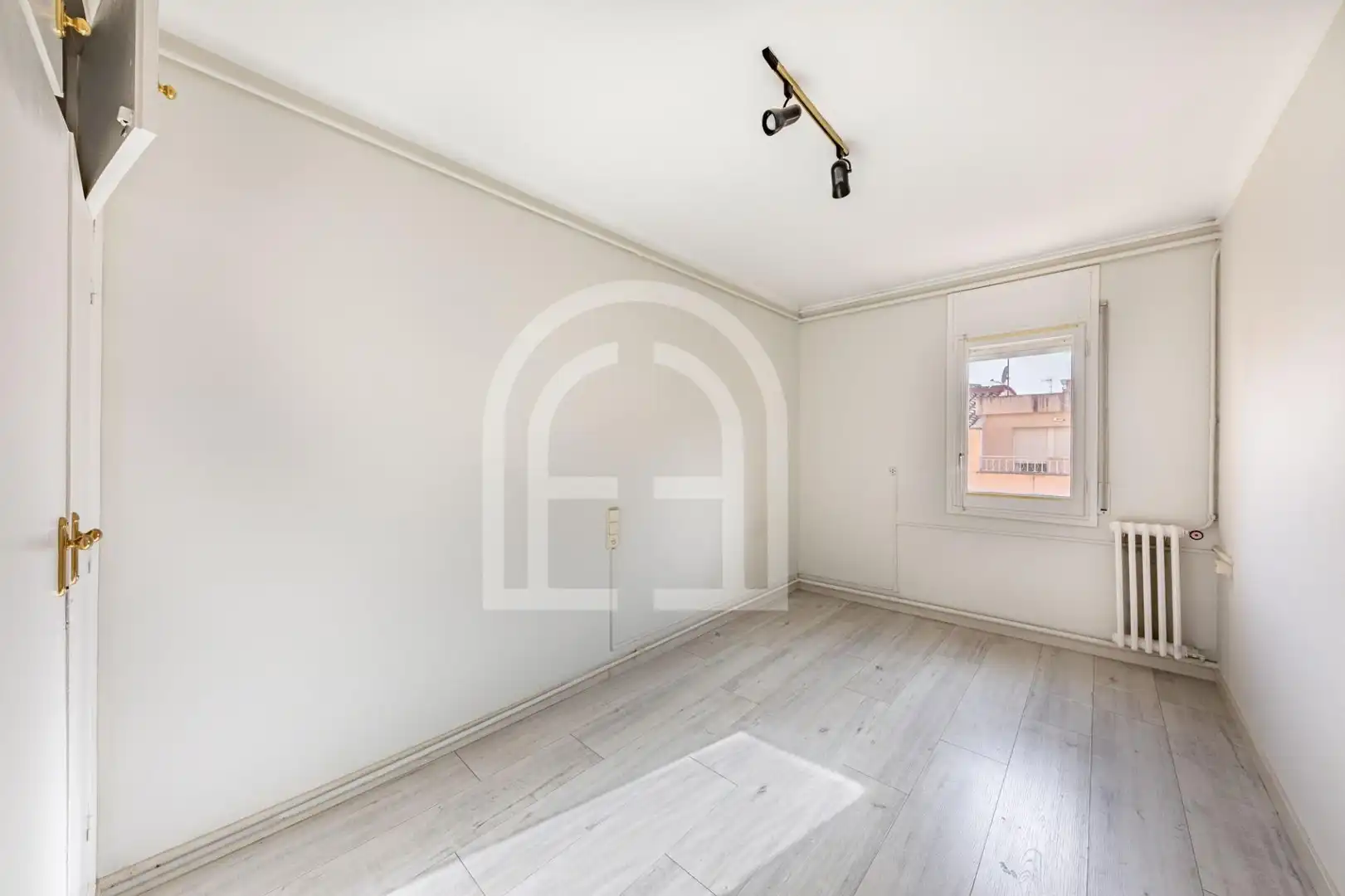 Bedroom of Flat for sale in Terrassa
