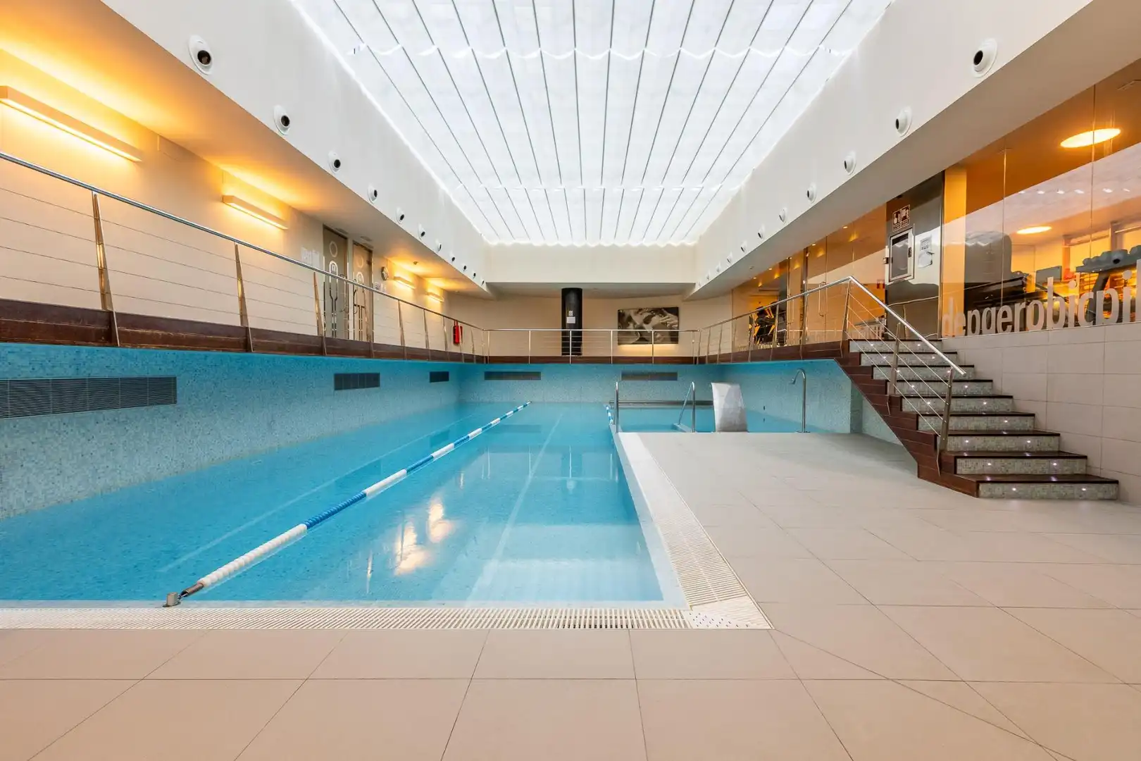 Piscina de Piso en venta en A Coruña Capital  con Calefacción, Jardín privado y Trastero