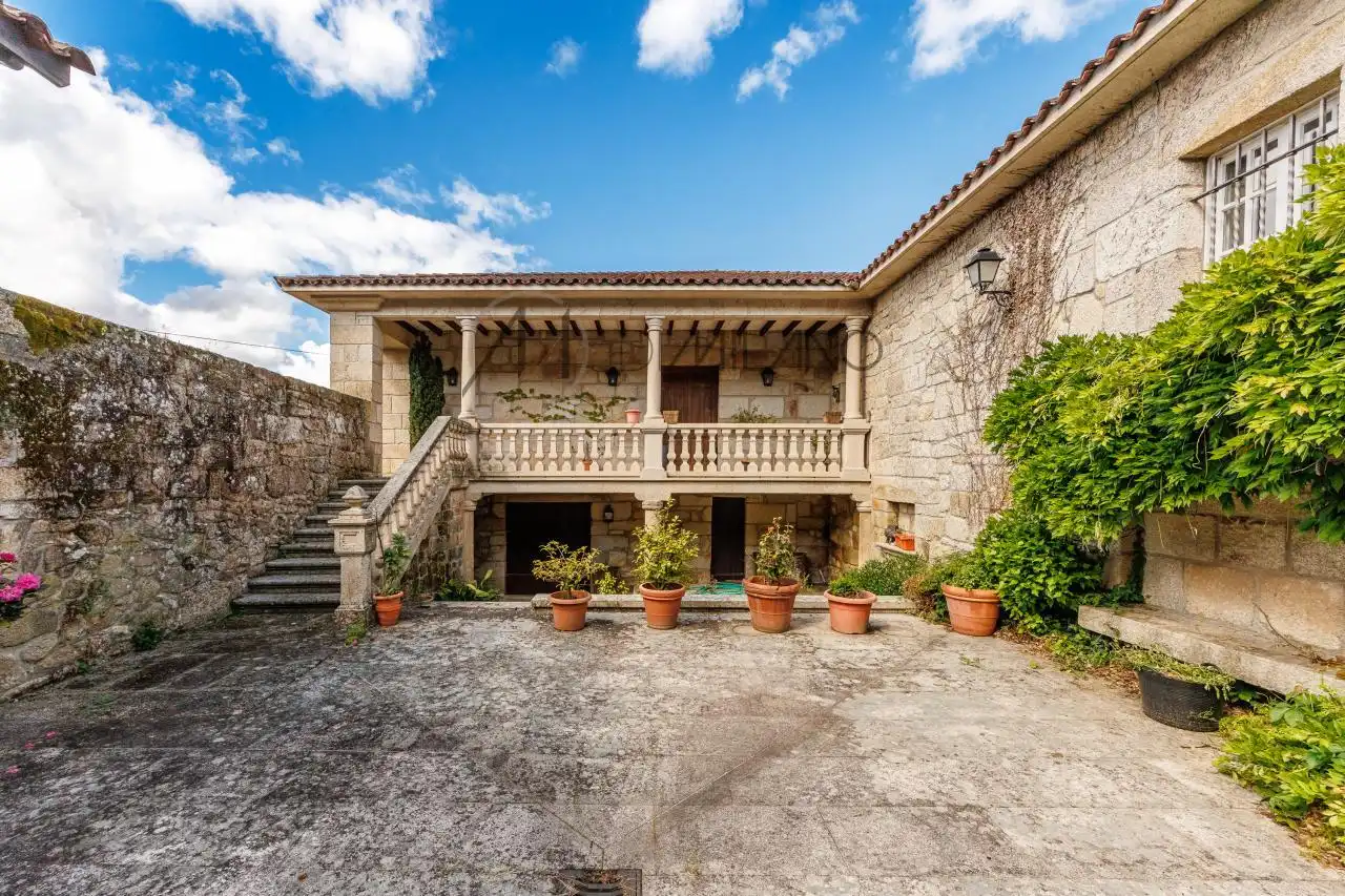 Vista exterior de Finca rústica en venta en Verín con Calefacción, Jardín privado y Parquet