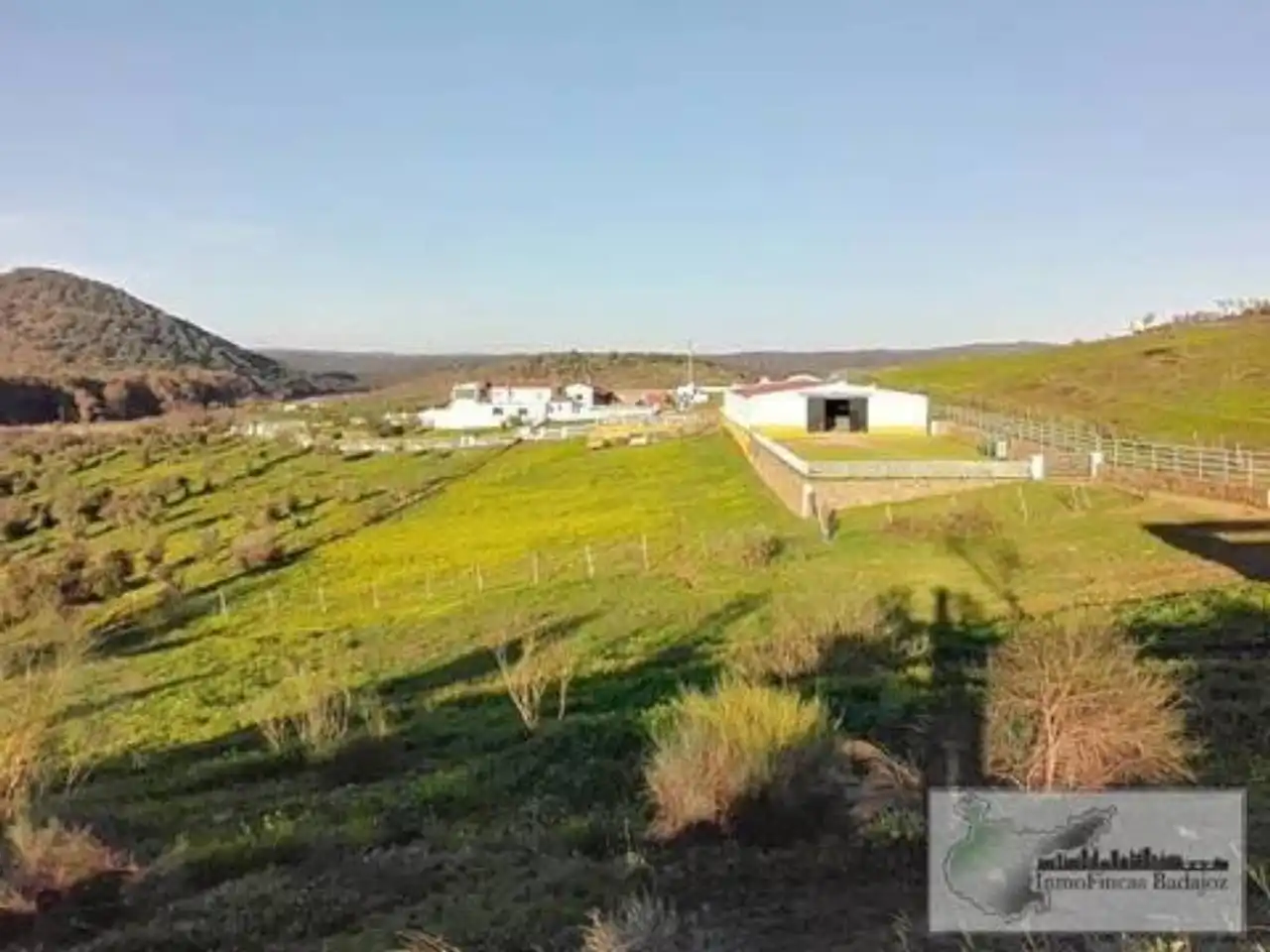 Finca rústica en venta en Higuera de Vargas con Aire acondicionado, Jardín privado y Terraza