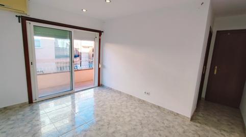 Photo 3 of Flat to rent in La Prosperitat, Barcelona