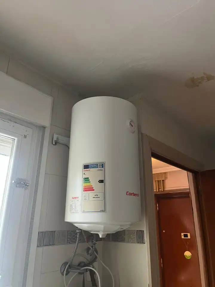 Außenansicht von Wohnung zum Verkauf in Madrid