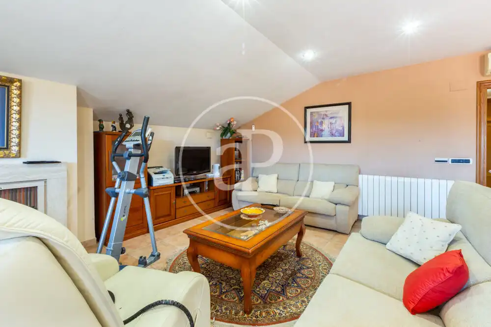 Sala de estar de Casa o chalet en venta en Sagunto / Sagunt con Aire acondicionado, Calefacción y Jardín privado