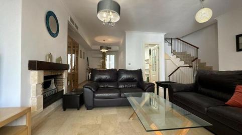 Foto 5 de Casa adosada de lloguer a Las Chapas - Alicate Playa, Marbella