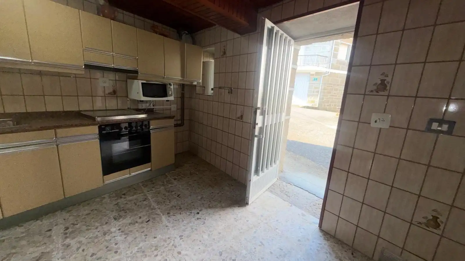 Cuina de Casa o xalet de lloguer en Trasmiras amb Calefacció, Moblat i Balcó