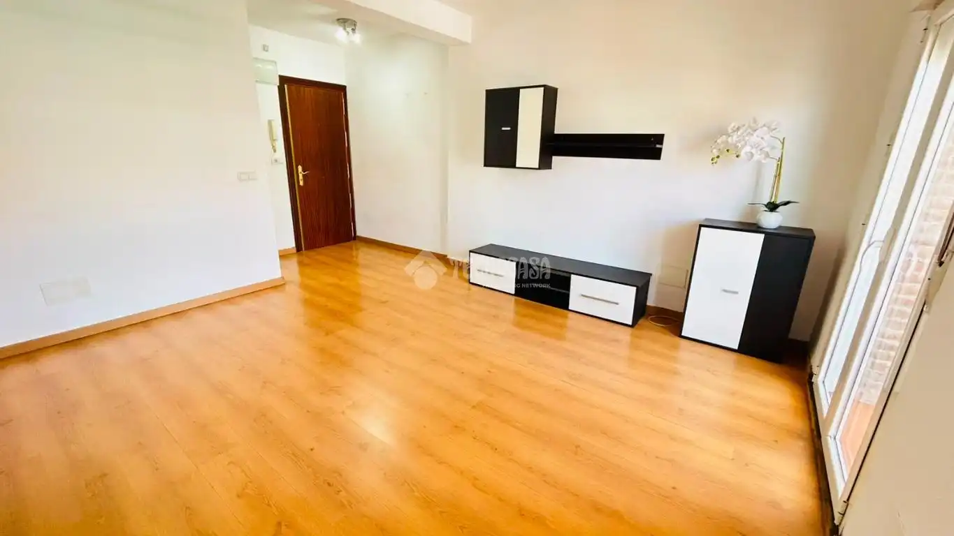 Piso con ascensor en venta en C. de Valmojado