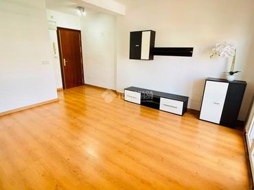 Flat with lift for sale in C. de Valmojado