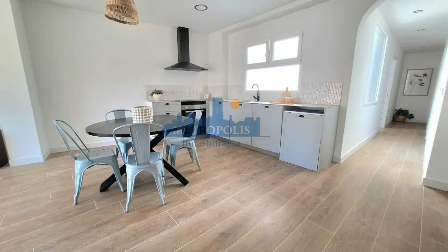 Piso en venta en Carrer Mare de Déu de la Misericòrdia, Centro