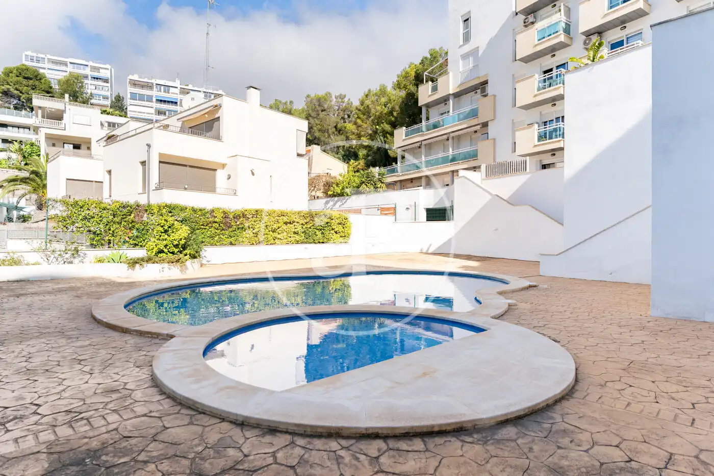 Swimming pool of Flat for rent in  Palma de Mallorca  with Air Conditioner, Heating and Private garden