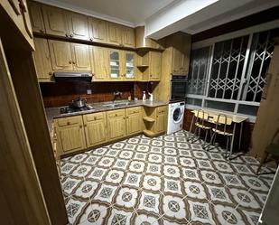 Kitchen of Flat to rent in Elda