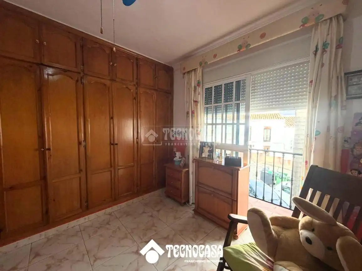 Habitación de Casa adosada en venta en Álora con Terraza y Balcón