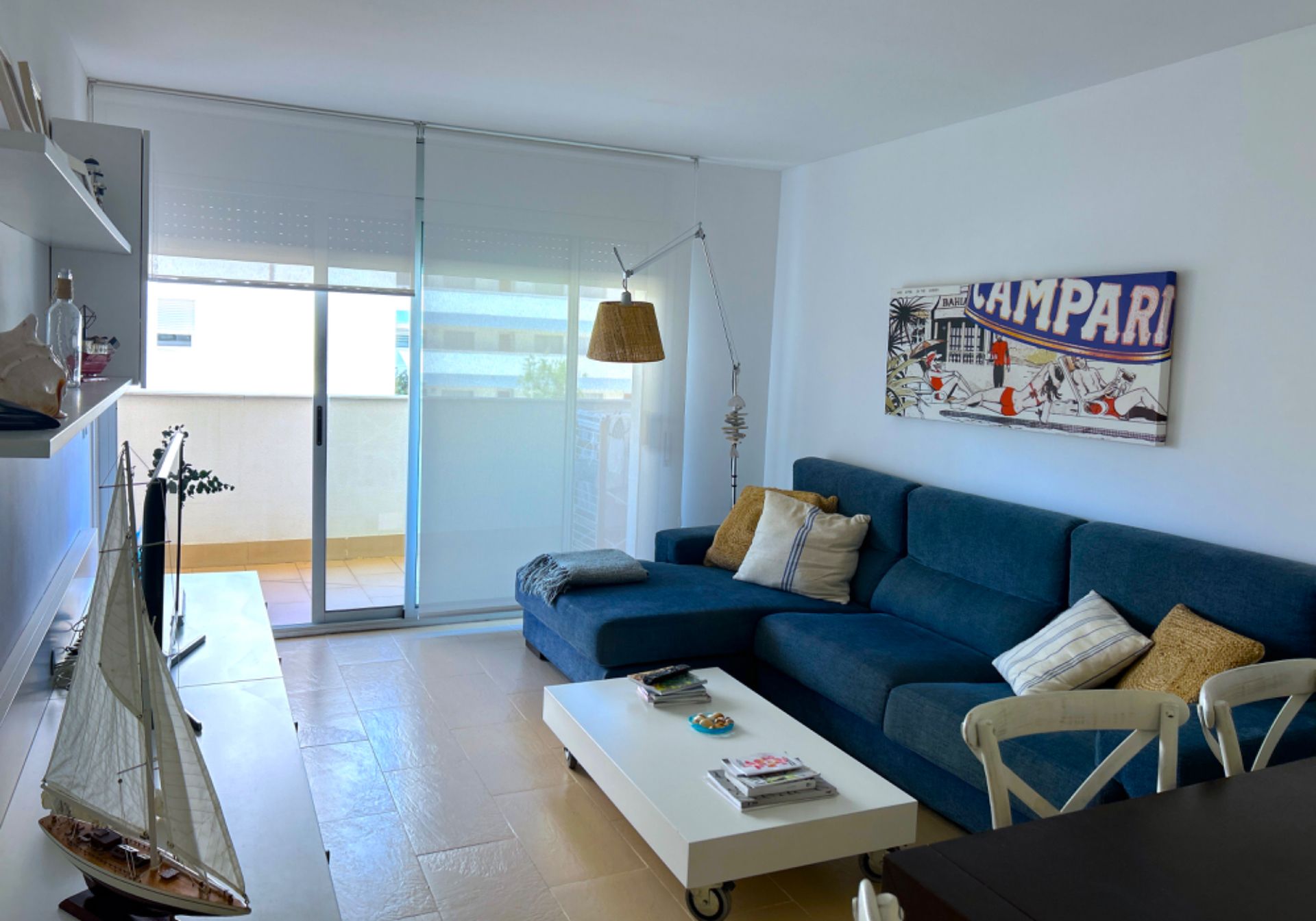 Sala d'estar de Pis en venda en Calonge i Sant Antoni amb Aire condicionat, Terrassa i Moblat