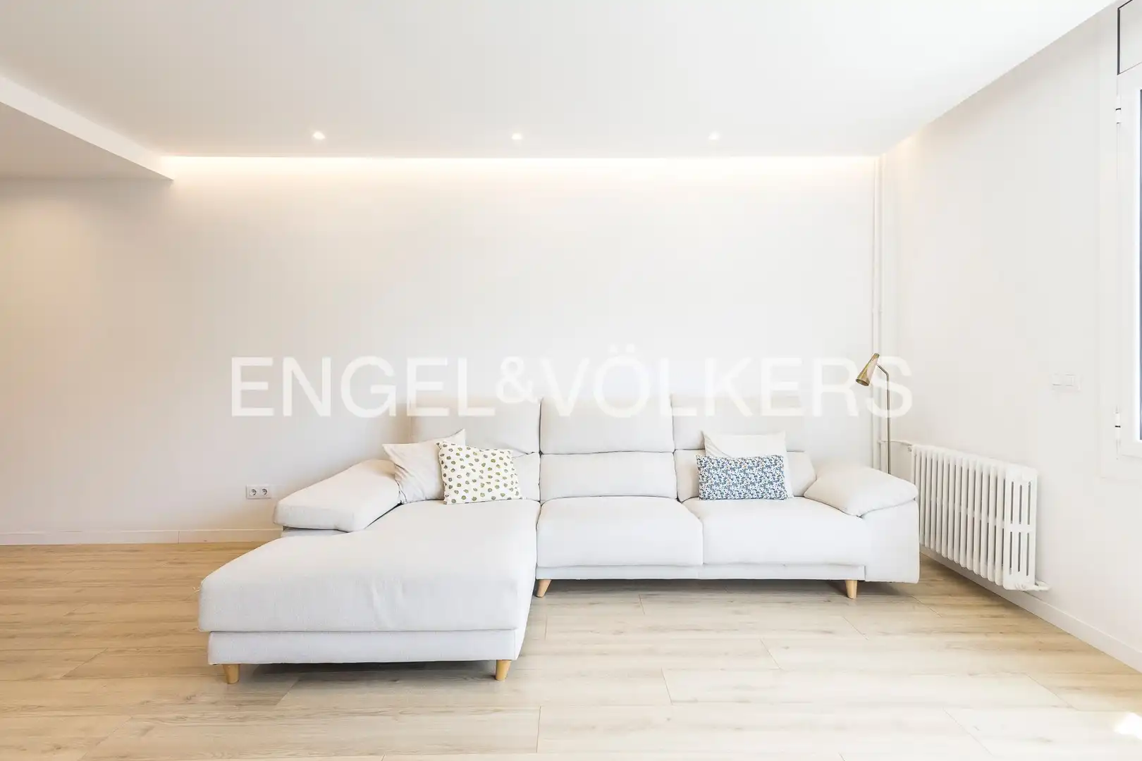 Wohnzimmer von Wohnung zum Verkauf in Barcelona mit Klimaanlage, Heizung und Parkett