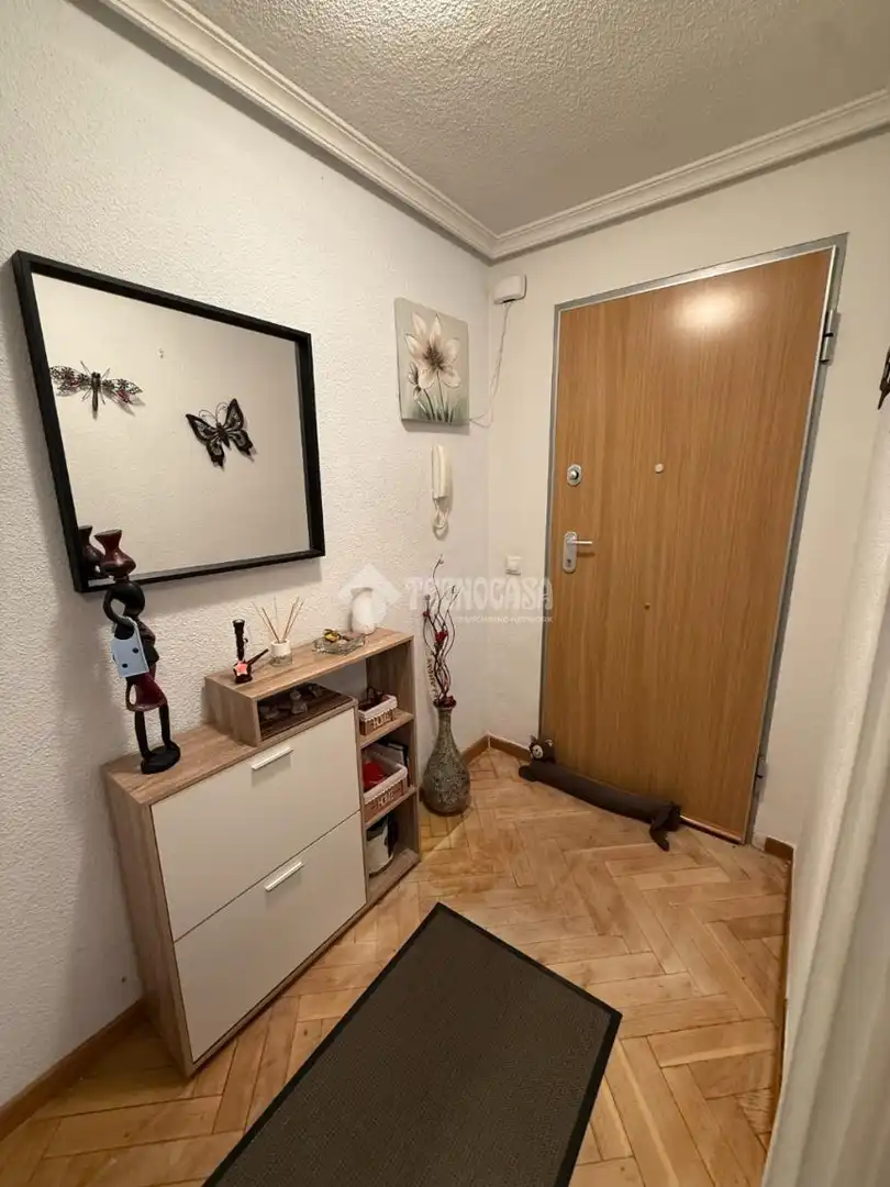 Piso en venta en Madrid con Calefacción y Amueblado