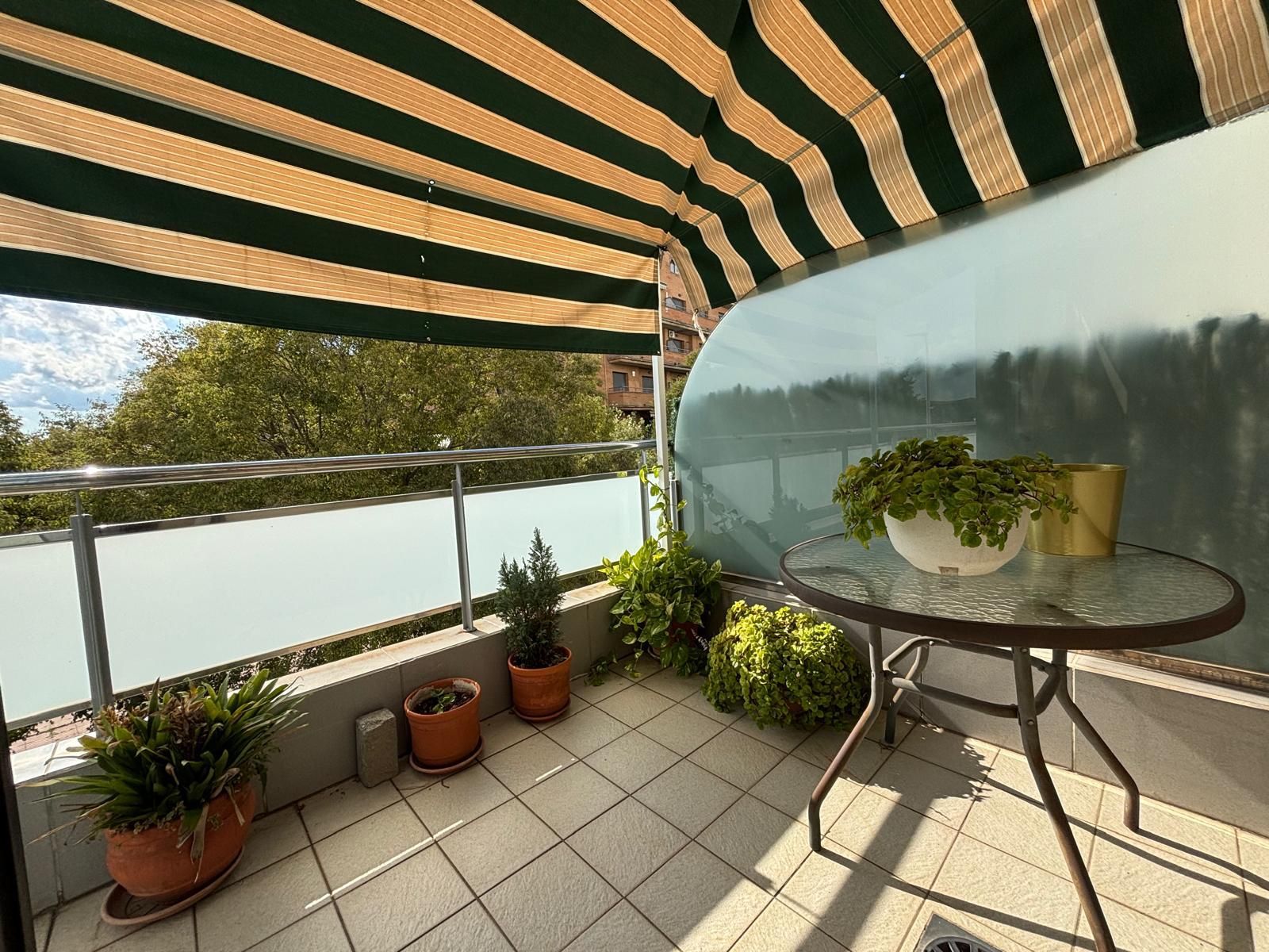 Terrace of Flat for sale in Cerdanyola del Vallès  with Air Conditioner, Heating and Private garden