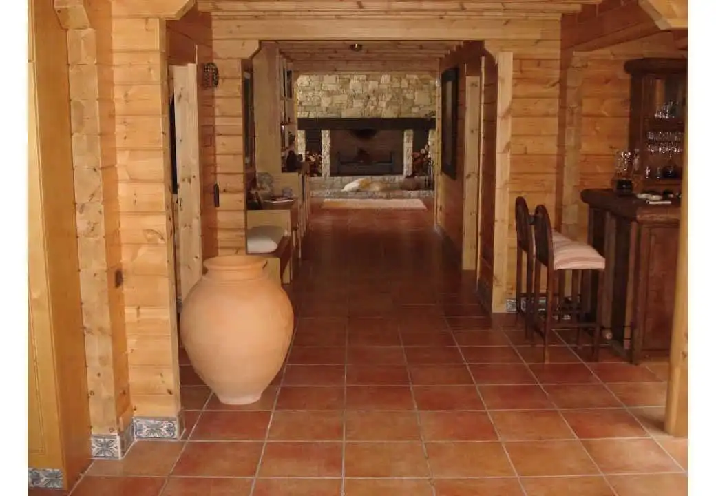 Haus oder Chalet zum Verkauf in Vallromanes mit Klimaanlage, Heizung und Privatgarten
