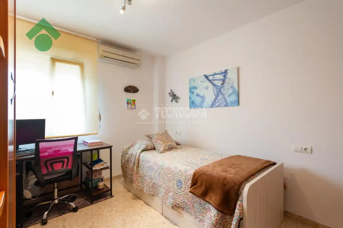 Bedroom of Flat for sale in Vélez-Málaga  with Community pool