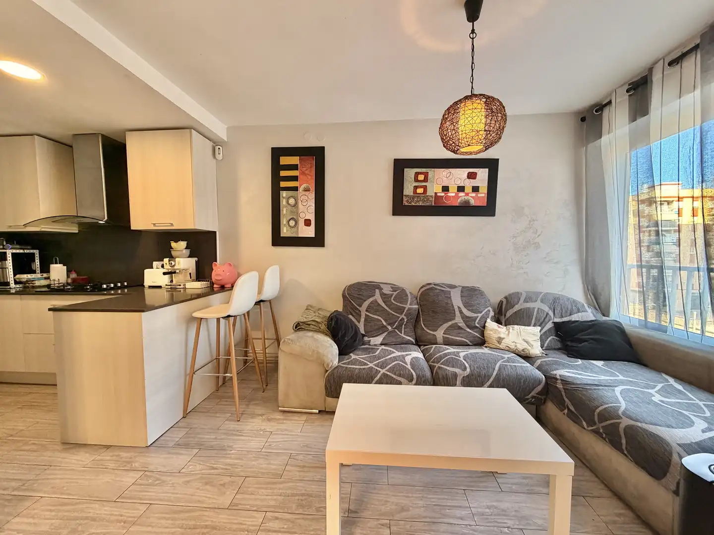 Sala de estar de Piso en venta en Vilanova i la Geltrú con Calefacción
