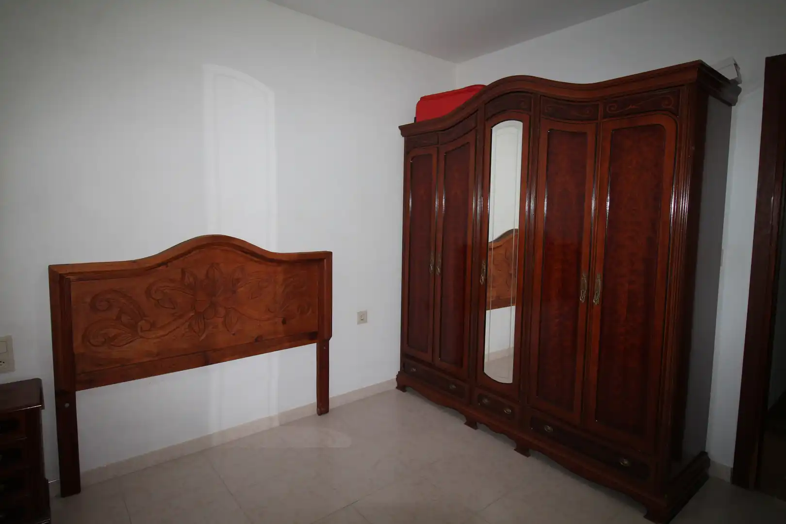 Habitación de Finca rústica en venta en Archidona con Jardín privado, Trastero y Piscina