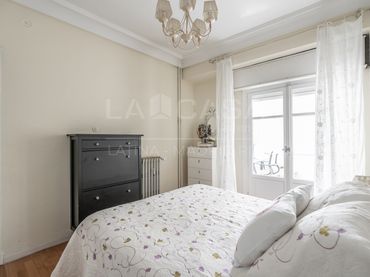 Piso con ascensor en venta en Calle del Duque de Sesto