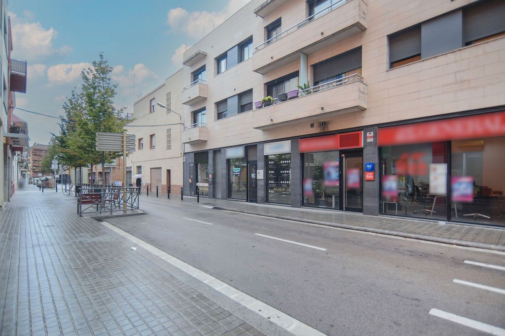 Exterior view of Premises for sale in Granollers