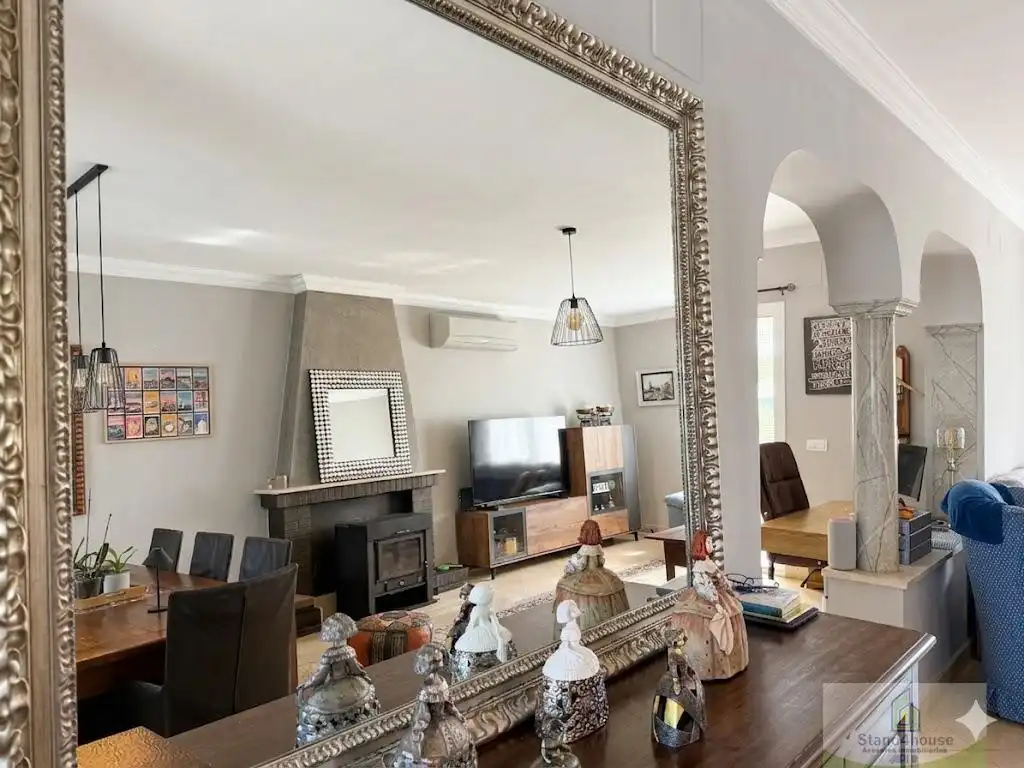 Sala de estar de Casa o chalet en venta en Hinojos con Aire acondicionado, Calefacción y Terraza