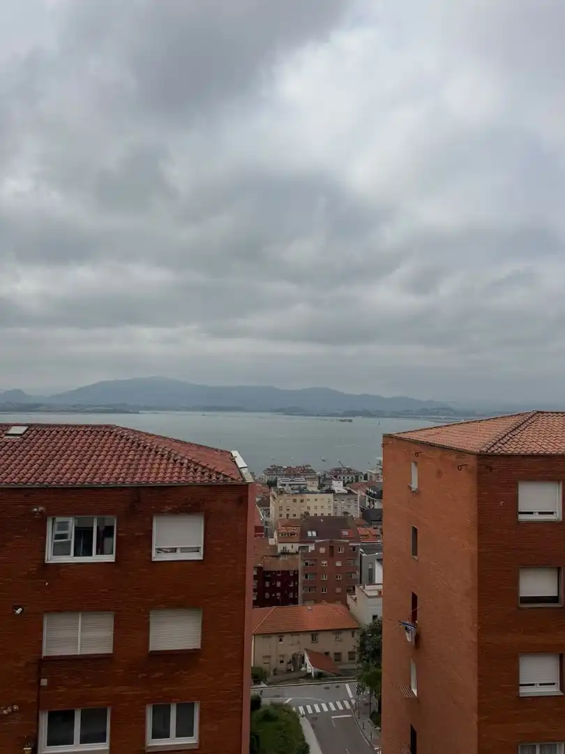 Terrassa de Pis de lloguer en Santander amb Calefacció, Rentadora i Microones