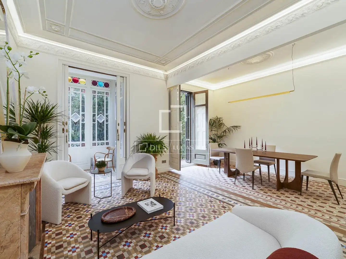 Vista exterior de Piso en venta en Eixample