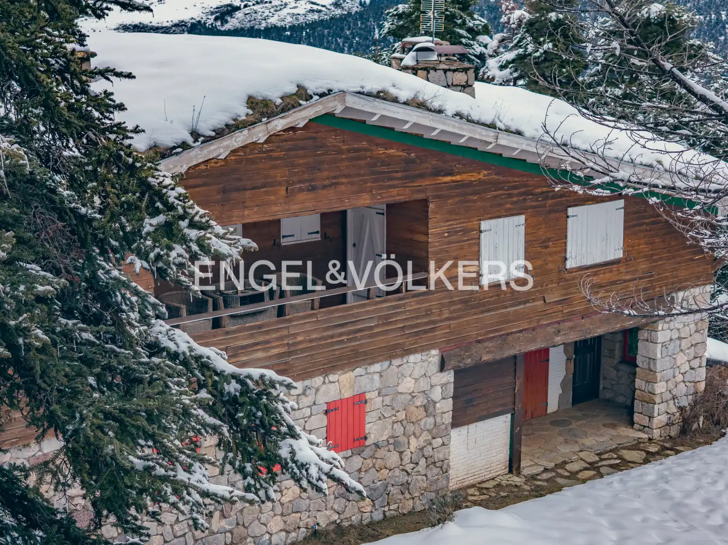 Exterior view of Houses for sale in Alp  with Heating, Private garden and Parquet flooring
