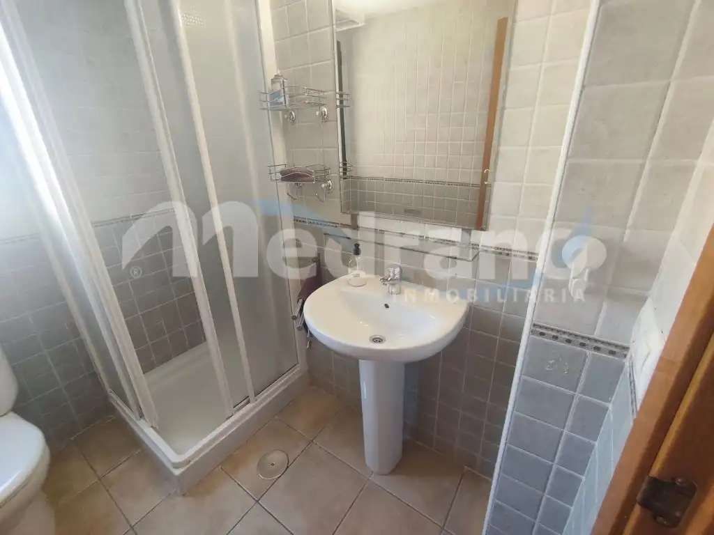 Baño de Piso en venta en Villajoyosa / La Vila Joiosa con Aire acondicionado, Calefacción y Jardín privado