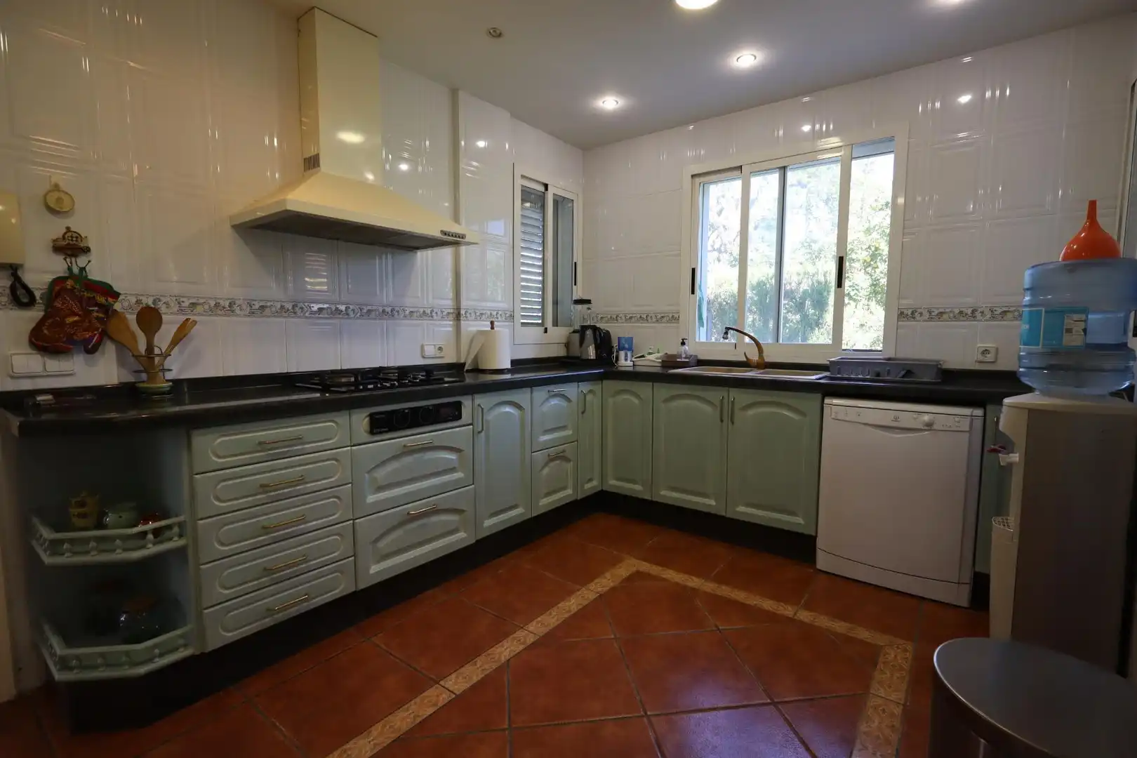 Cocina de Casa o chalet en venta en Chiva con Aire acondicionado, Calefacción y Jardín privado