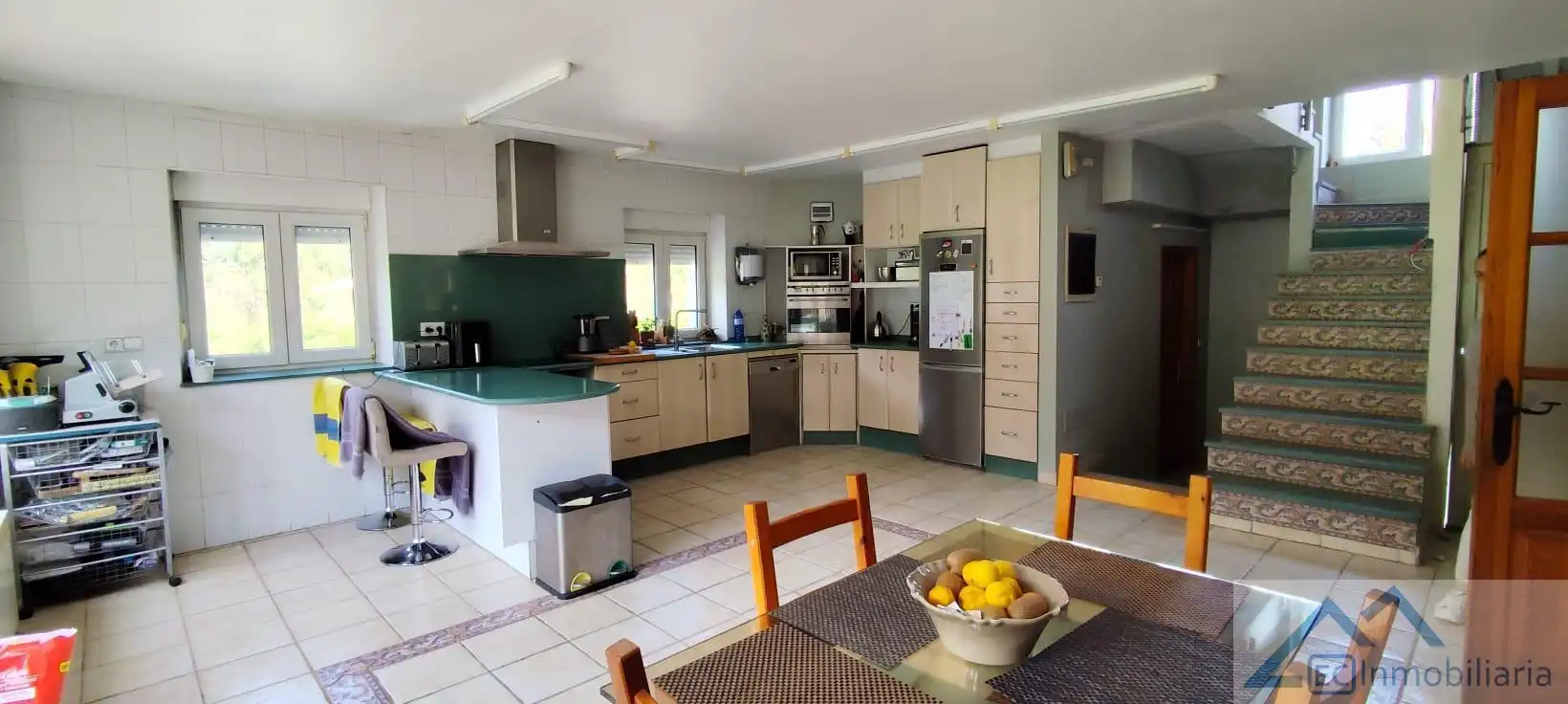 Cocina de Casa o chalet en venta en Ribamontán al Monte con Calefacción y Piscina