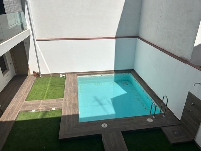 Piscina de Piso de alquiler en  Córdoba Capital con Aire acondicionado y Piscina comunitaria